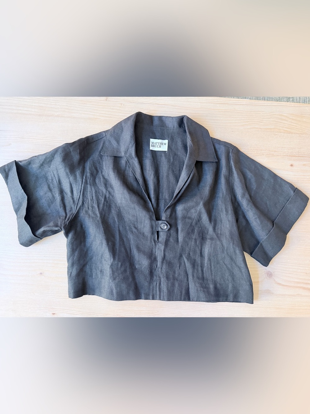 Matthew Burch Cropped Button-Front Linen Top - black